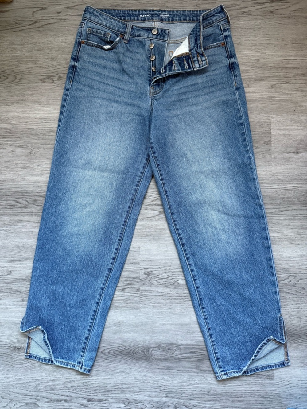 Old Navy High-Waisted Jeans - Picture 8 of 10